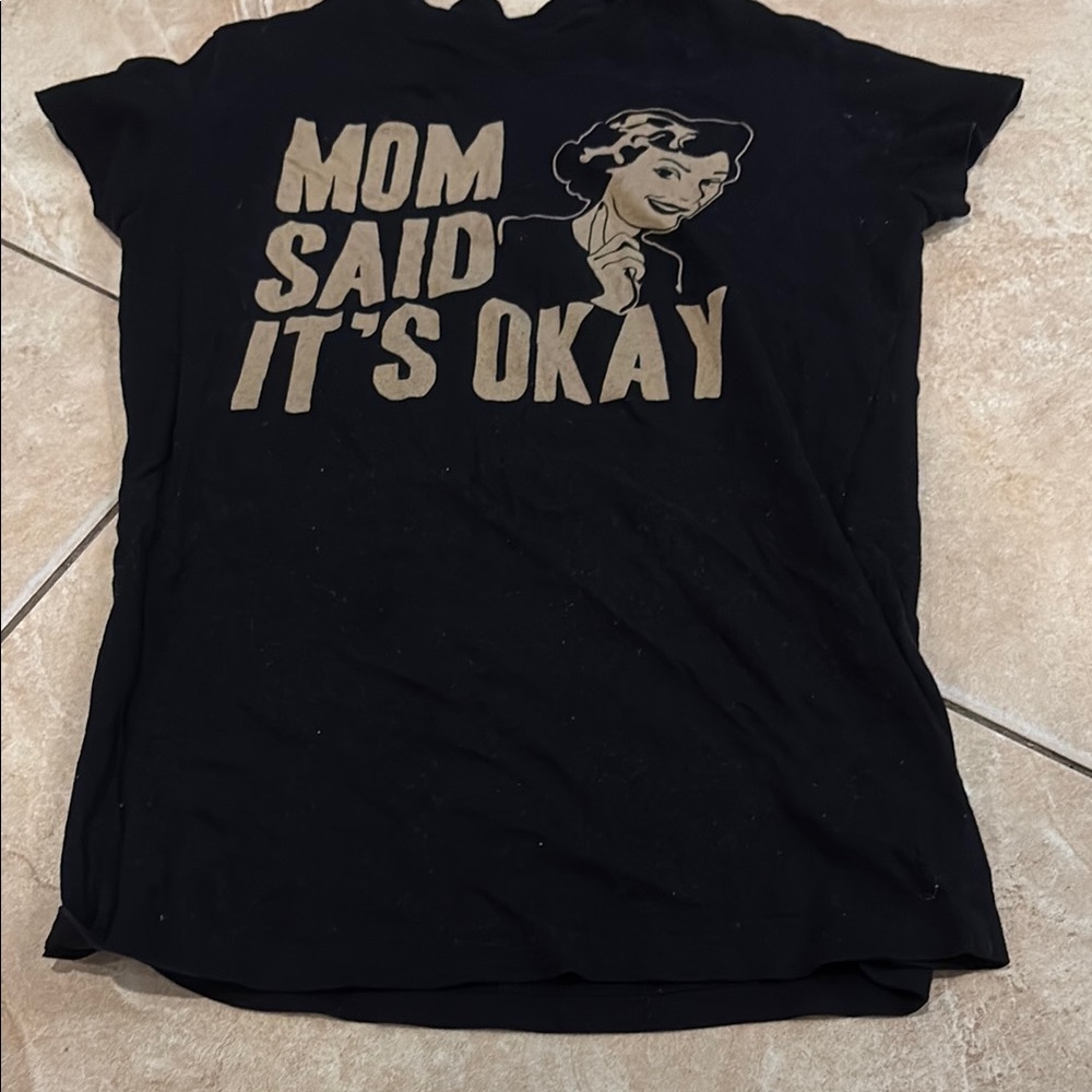 Black Graphic women’s T-shirt